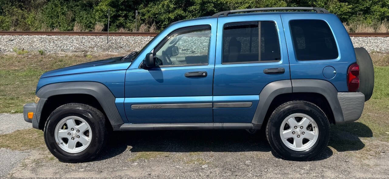Used 2006 Jeep Liberty Sport RWD image 6