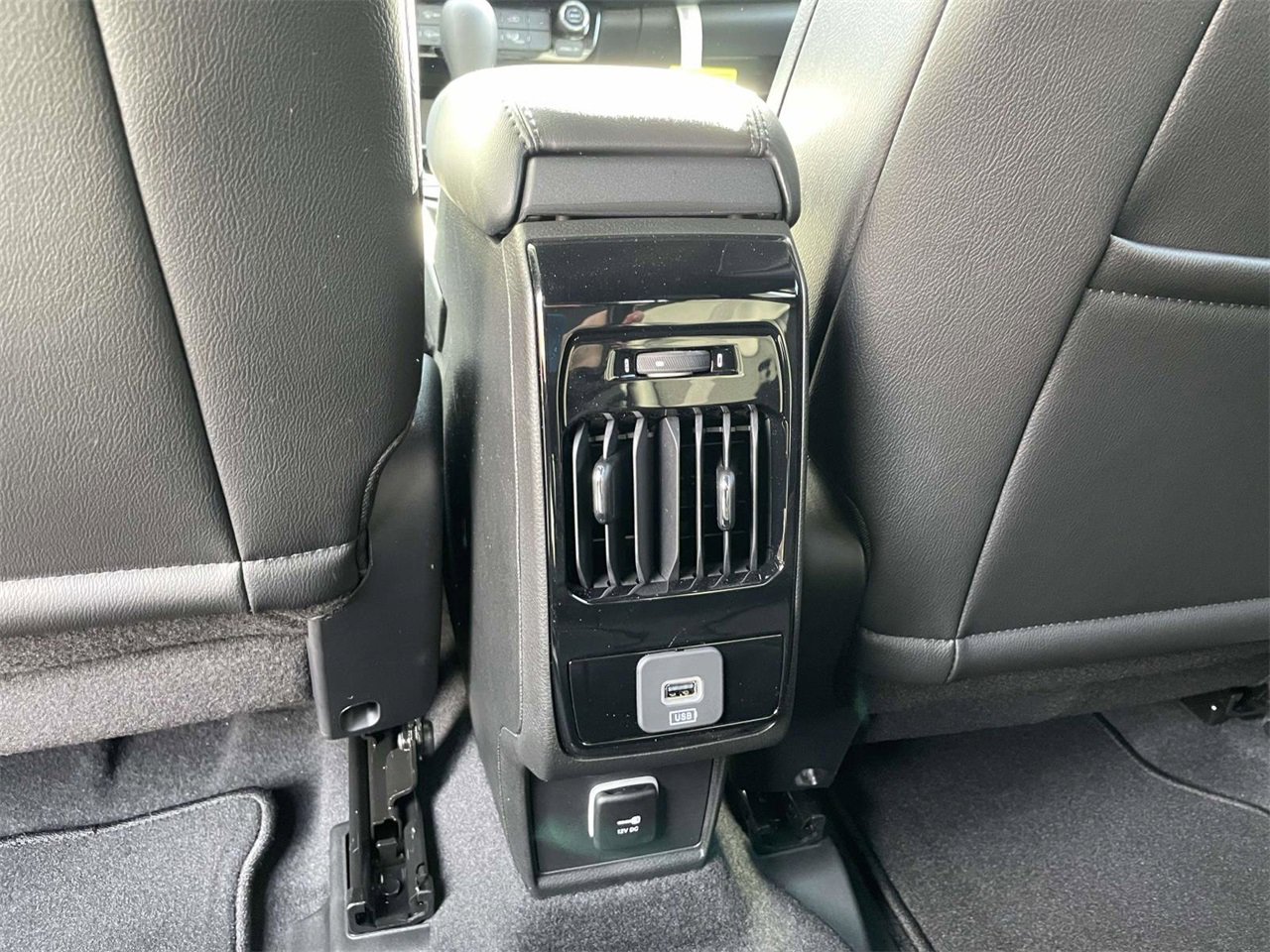 New 2026 Jeep Compass Latitude image 29