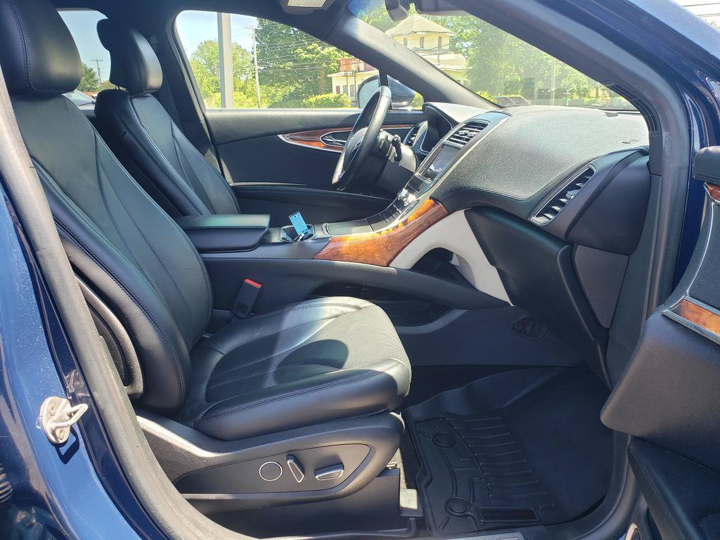 Used 2018 Lincoln MKX Reserve w/ Lincoln MKX Climate Package AWD/4WD image 17