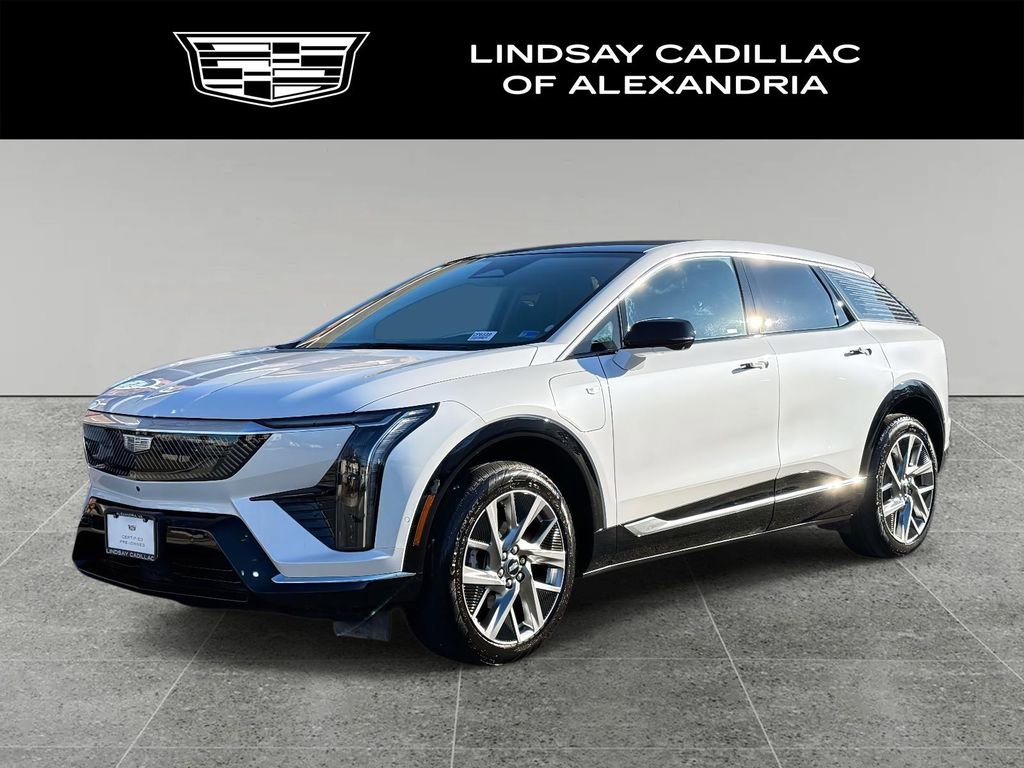 Used 2025 Cadillac Optiq Luxury 2 w/ LPO, Floor Liner Package AWD/4WD image 1