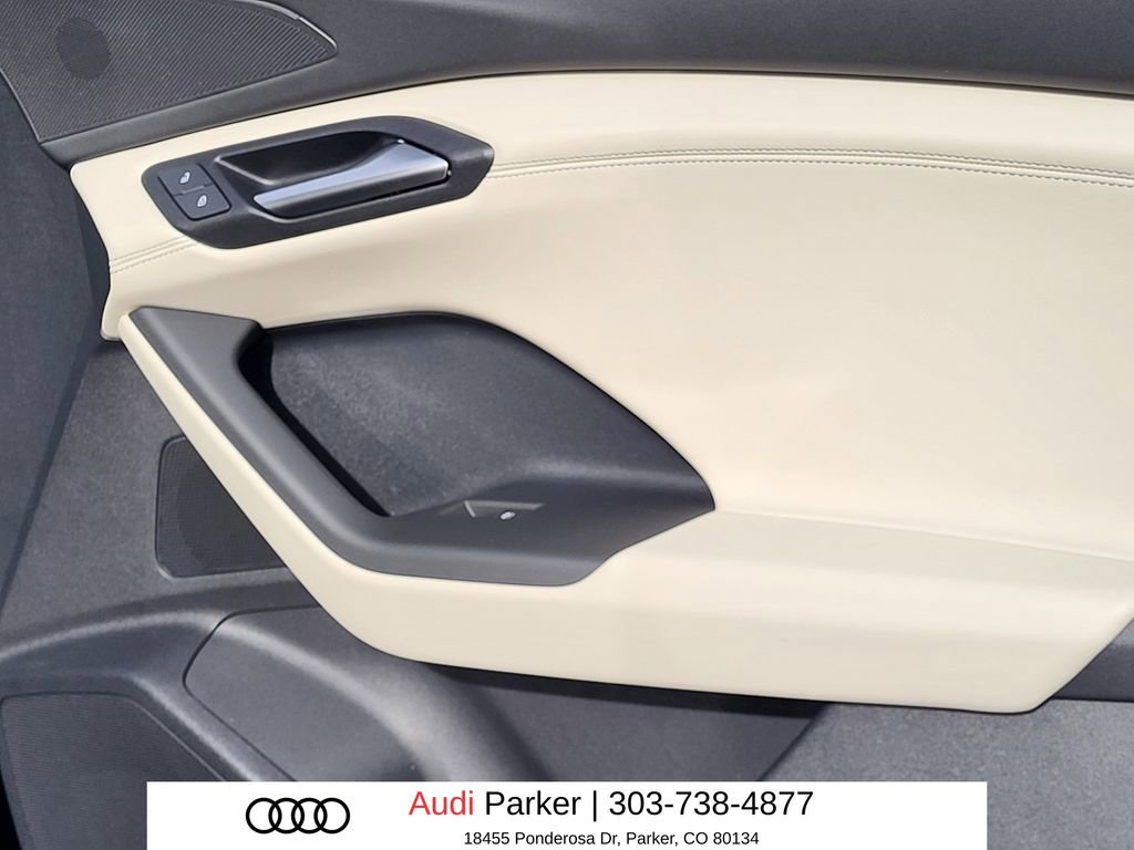 New 2025 Audi Q6 e-tron Premium image 13