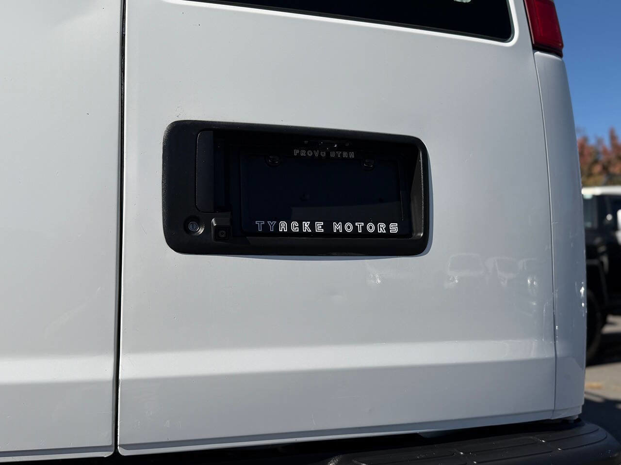 Used 2014 Chevrolet Express 2500 image 93