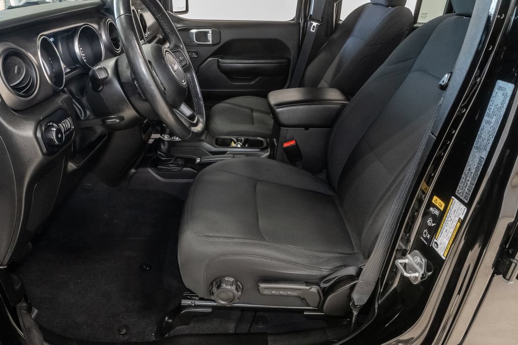 Used 2022 Jeep Wrangler Unlimited Sport AWD/4WD image 10