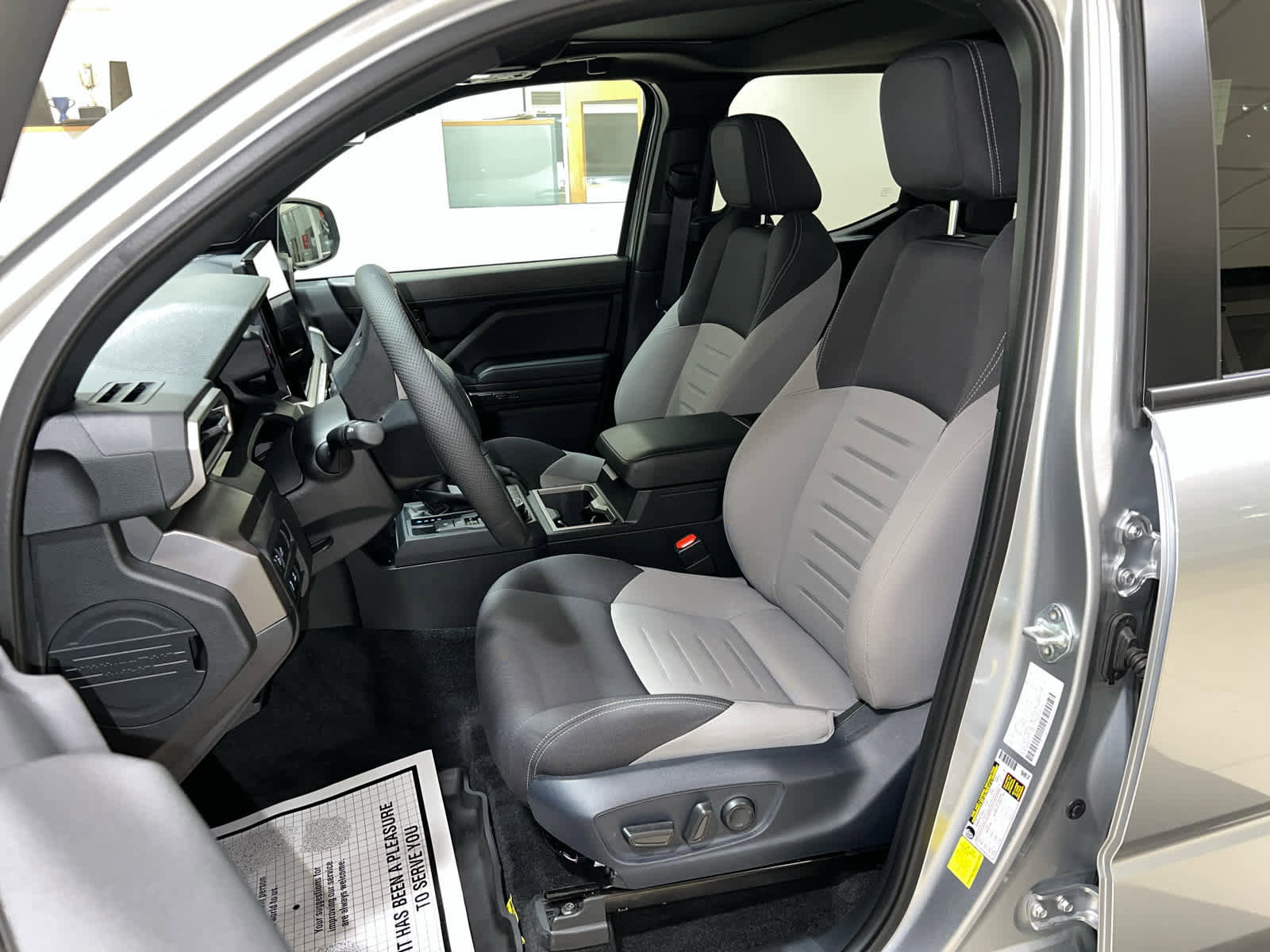 Used 2024 Toyota Tacoma TRD Sport w/ TRD Sport Upgrade Package image 14