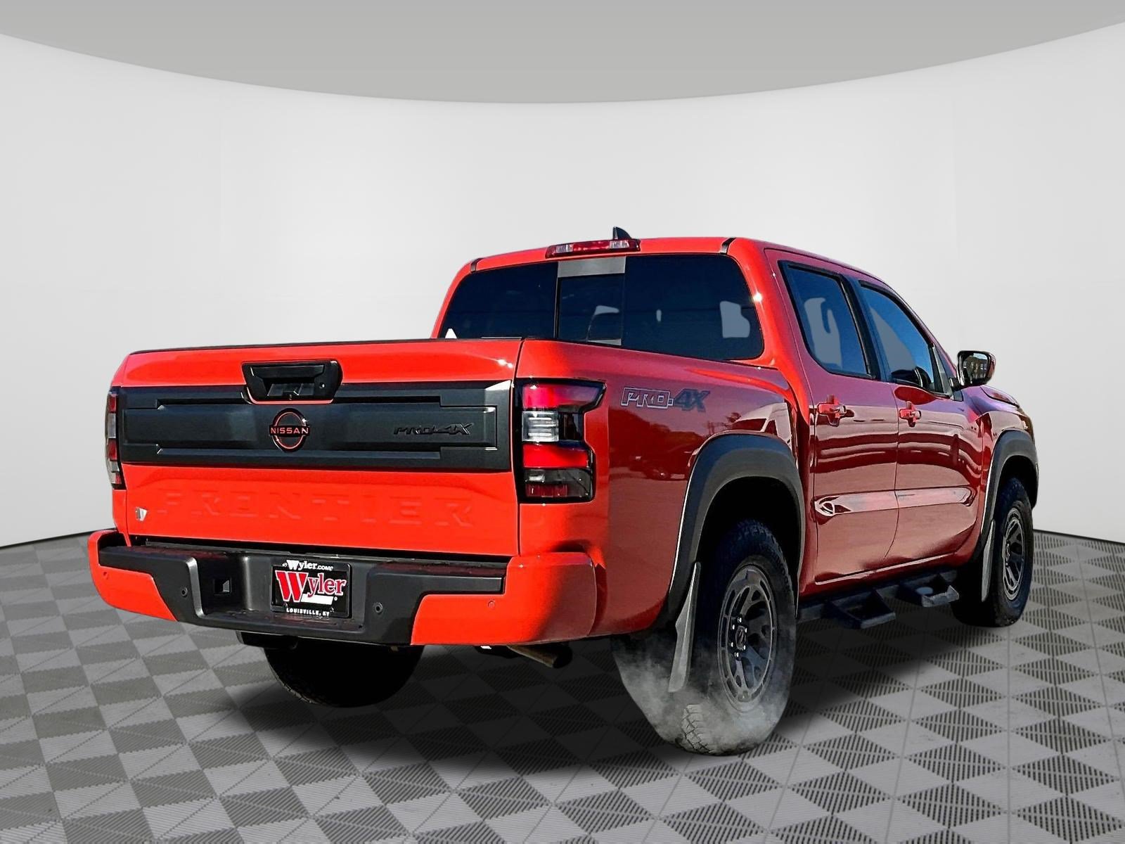Certified 2025 Nissan Frontier PRO-4X w/ Interior Protection Package AWD/4WD image 6