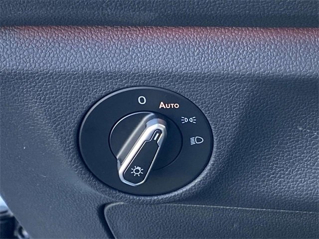 Used 2024 Volkswagen Jetta GLI 40th Anniversary Edition image 17