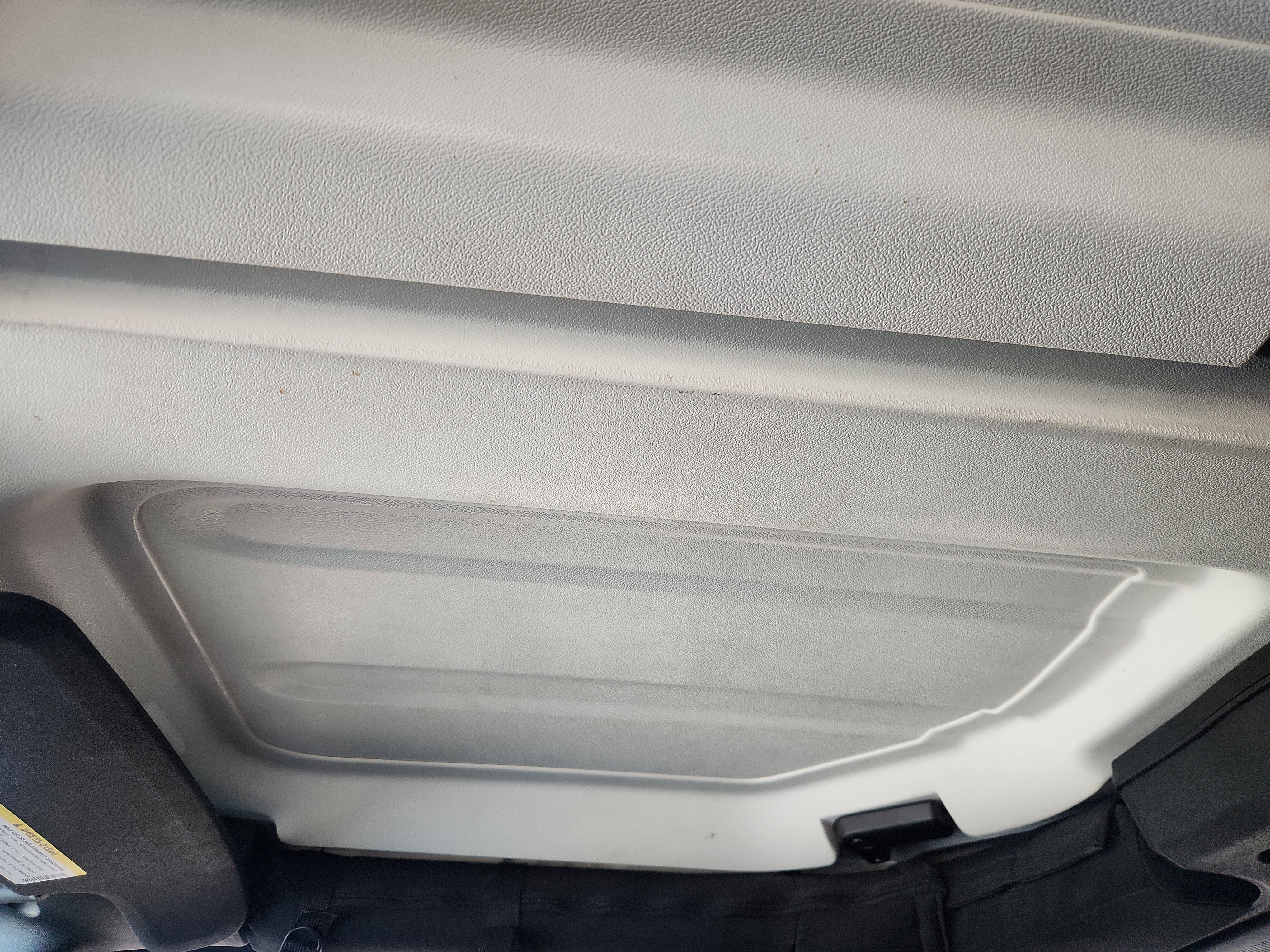 Used 2018 Jeep Wrangler Unlimited Sahara w/ Connectivity Group image 18