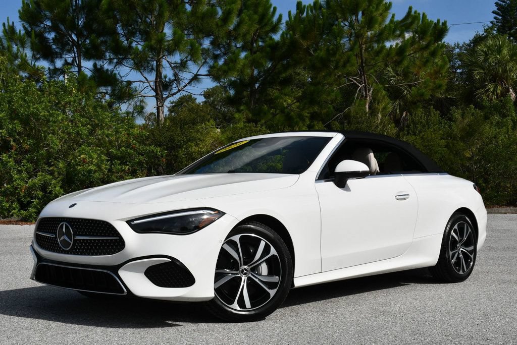 Used 2024 Mercedes-Benz CLE 300 4MATIC Cabriolet image 25