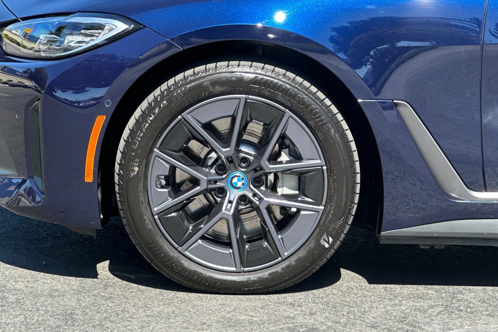 Used 2024 BMW i4 eDrive35 w/ Convenience Package RWD image 37