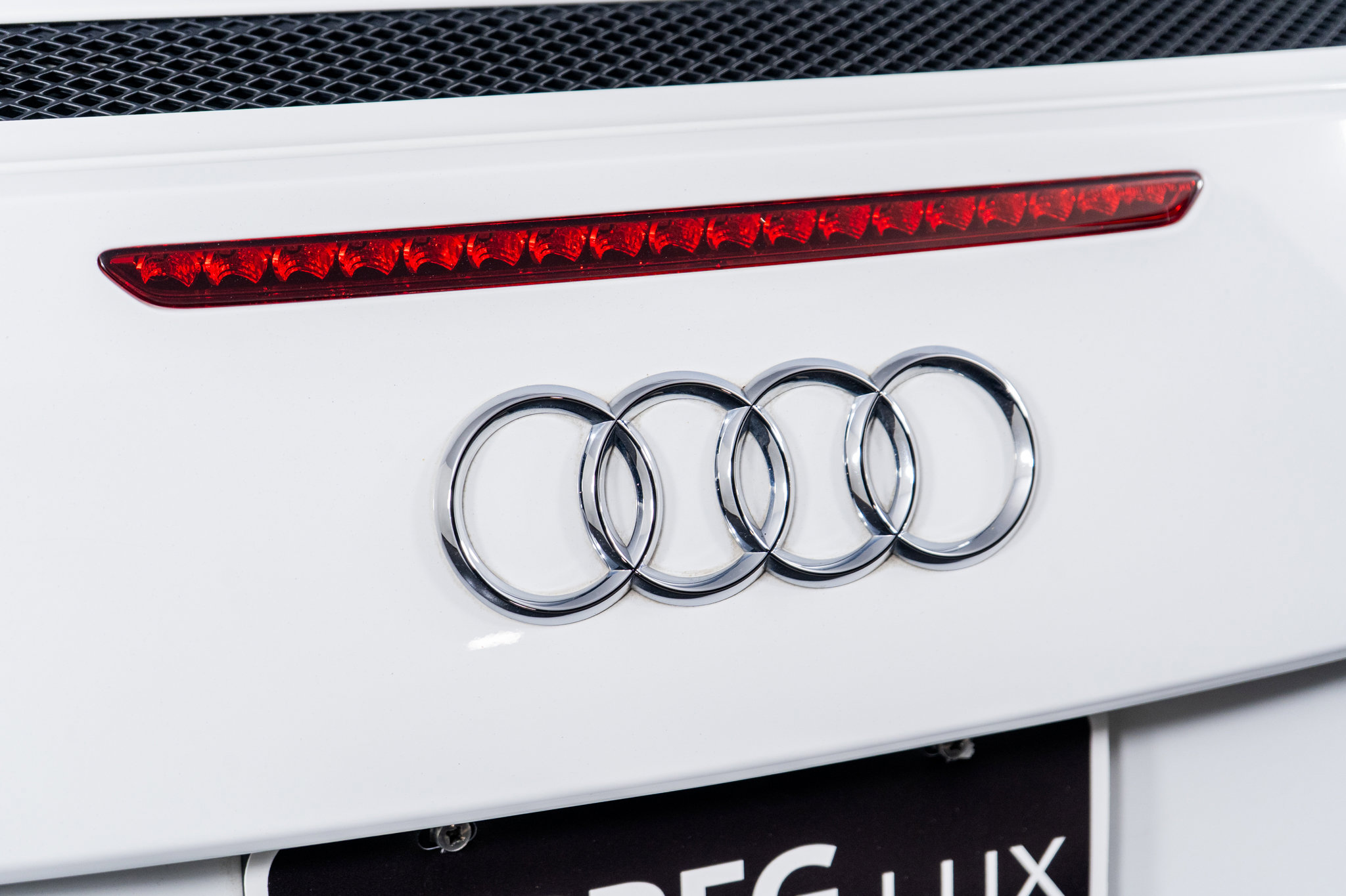 Used 2011 Audi R8 V8 image 15