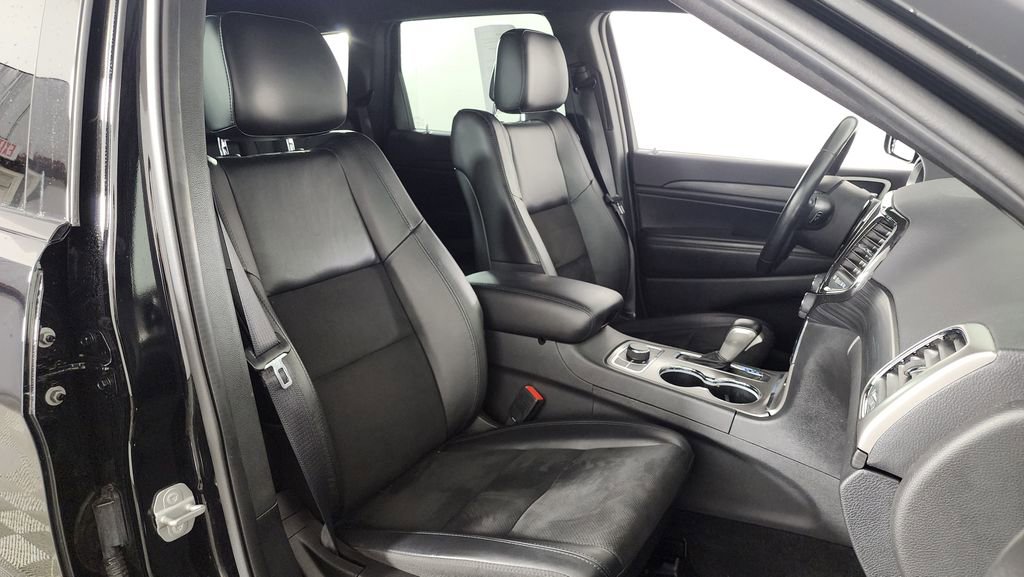 Used 2022 Jeep Grand Cherokee Laredo X image 33