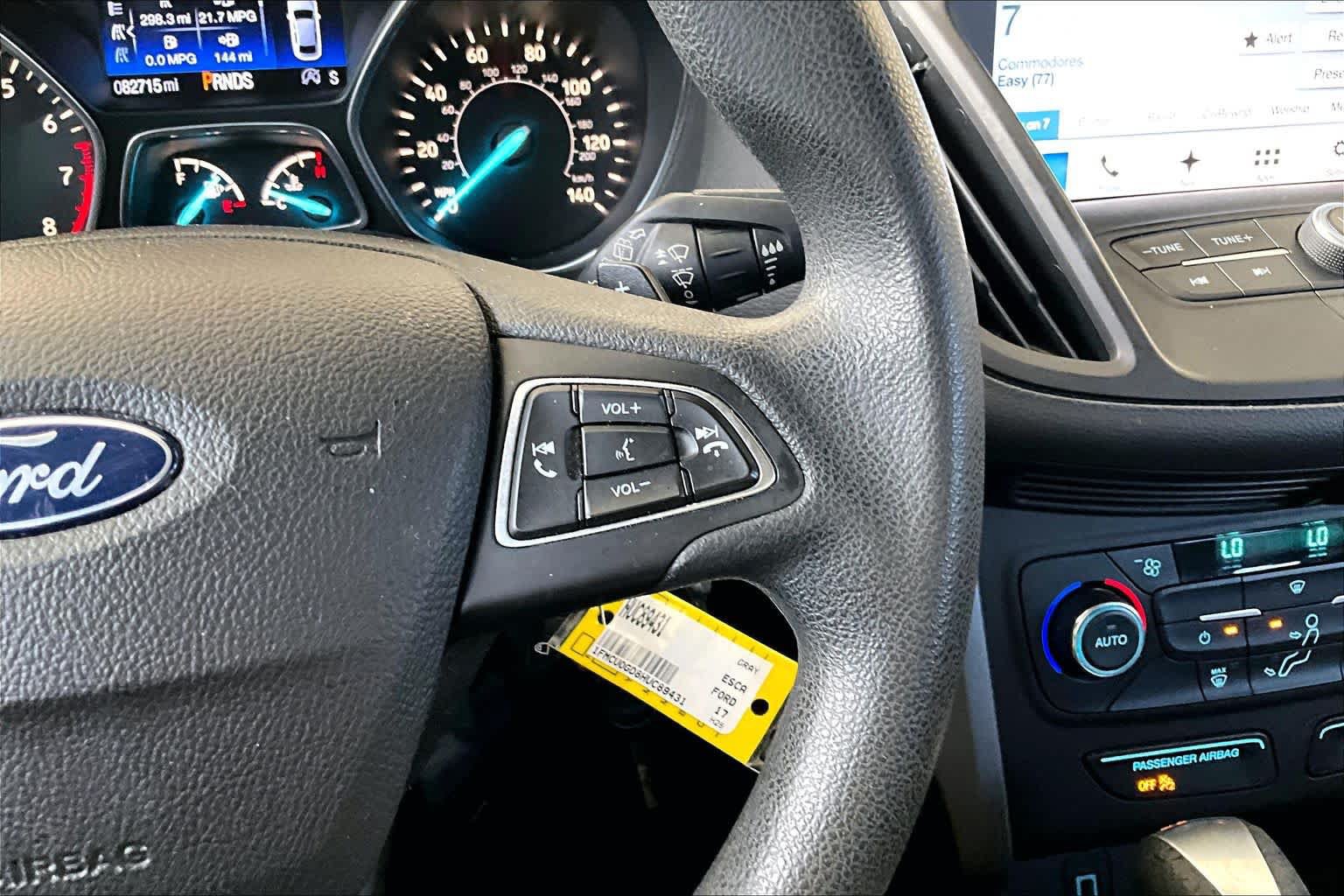 Used 2017 Ford Escape SE w/ Equipment Group 201A FWD image 24