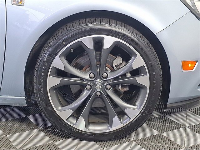 Used 2018 Buick Cascada Premium image 12