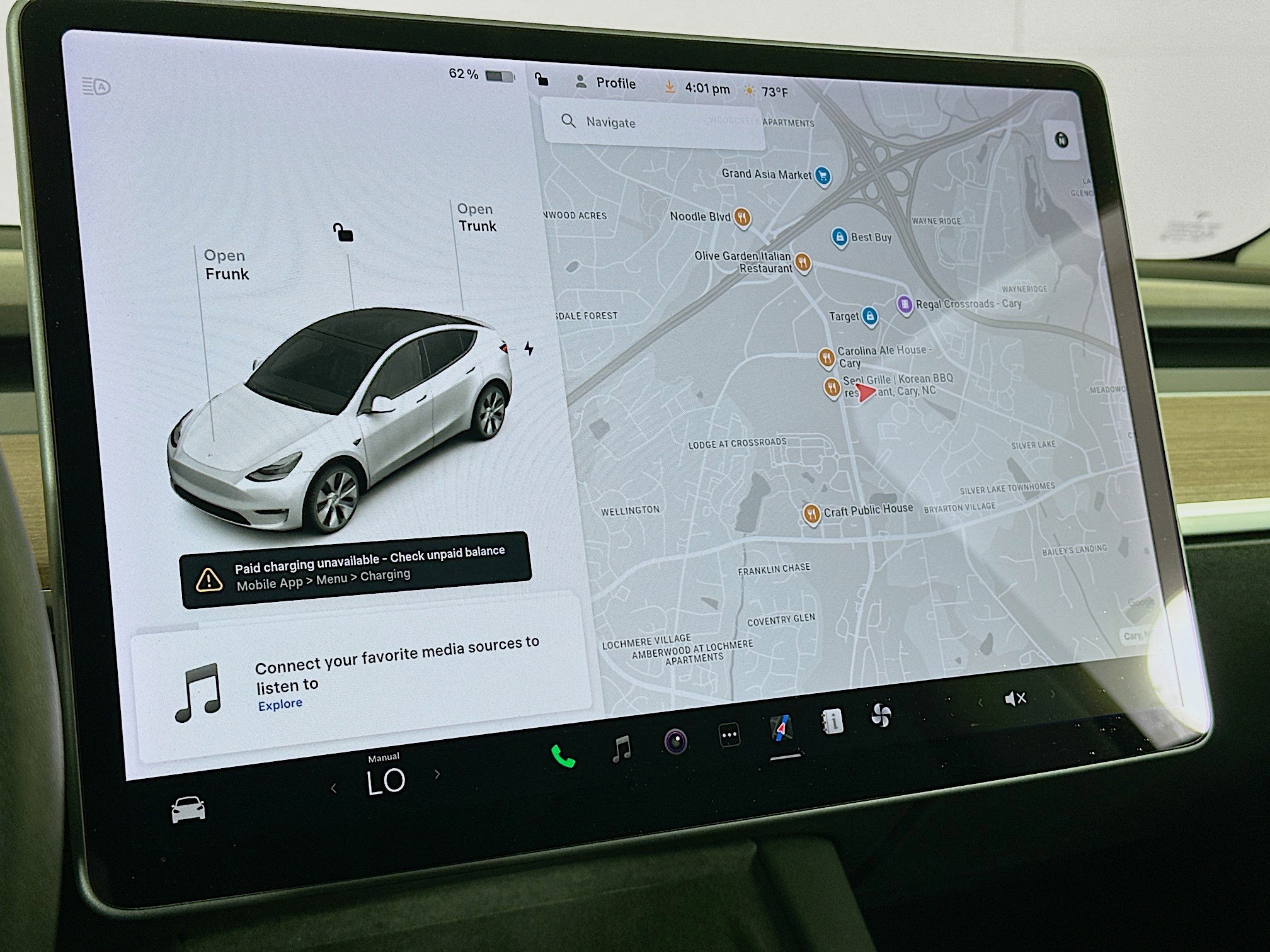 Used 2022 Tesla Model Y Long Range image 19