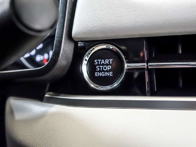 Used 2025 Mitsubishi Outlander SE AWD/4WD image 20