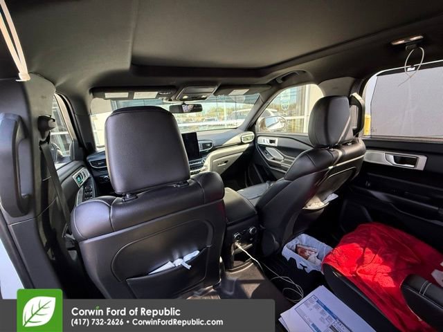 Used 2020 Ford Explorer ST w/ ST Street Pack image 9