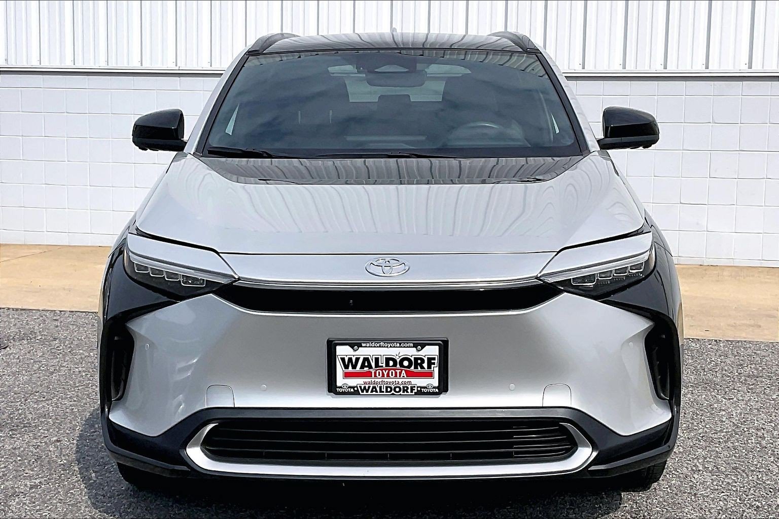 Used 2023 Toyota bZ4X AWD w/ Weather Package image 3