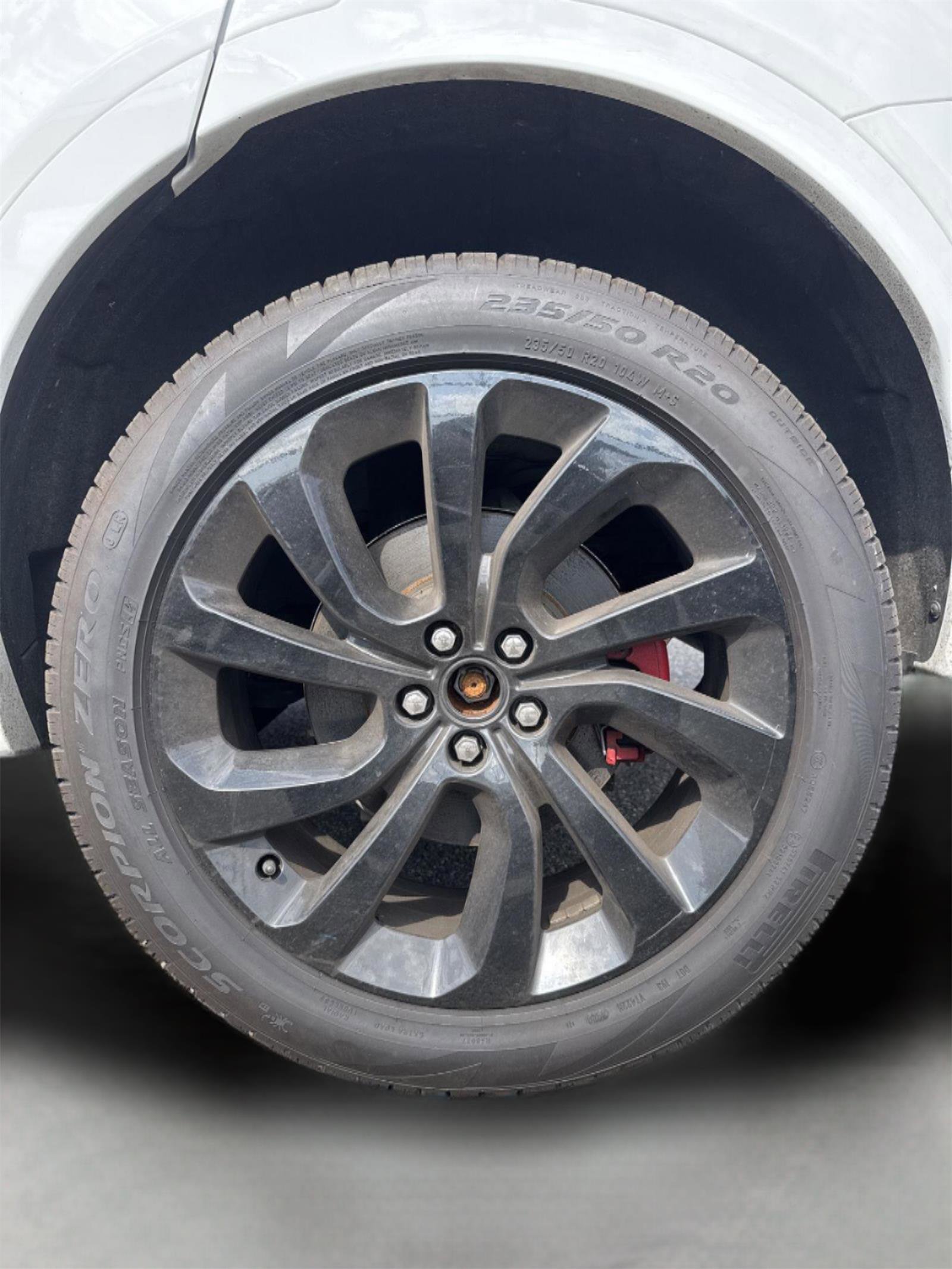 Used 2023 Land Rover Discovery Sport SE R-Dynamic image 15