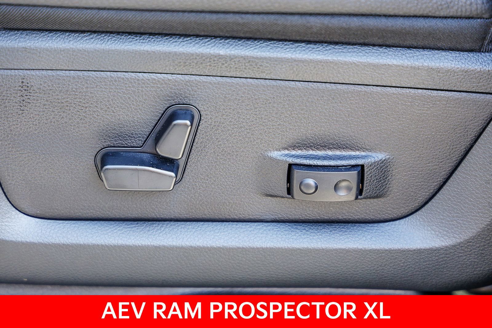 Used 2023 RAM 3500 Limited w/ Night Edition AWD/4WD image 23