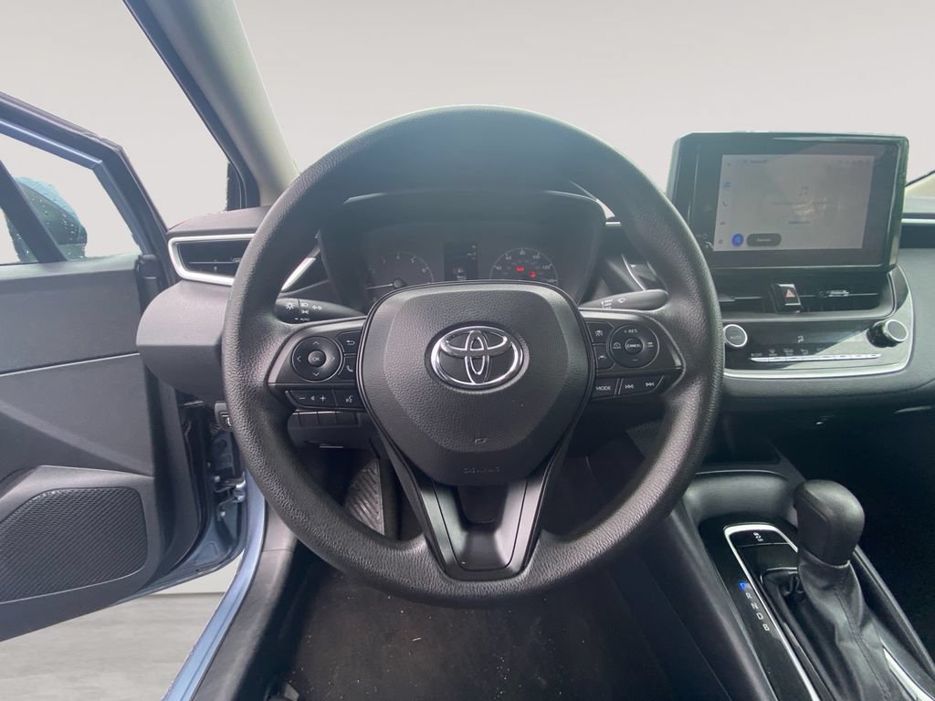 Used 2023 Toyota Corolla LE w/ LE Convenience Package FWD image 12