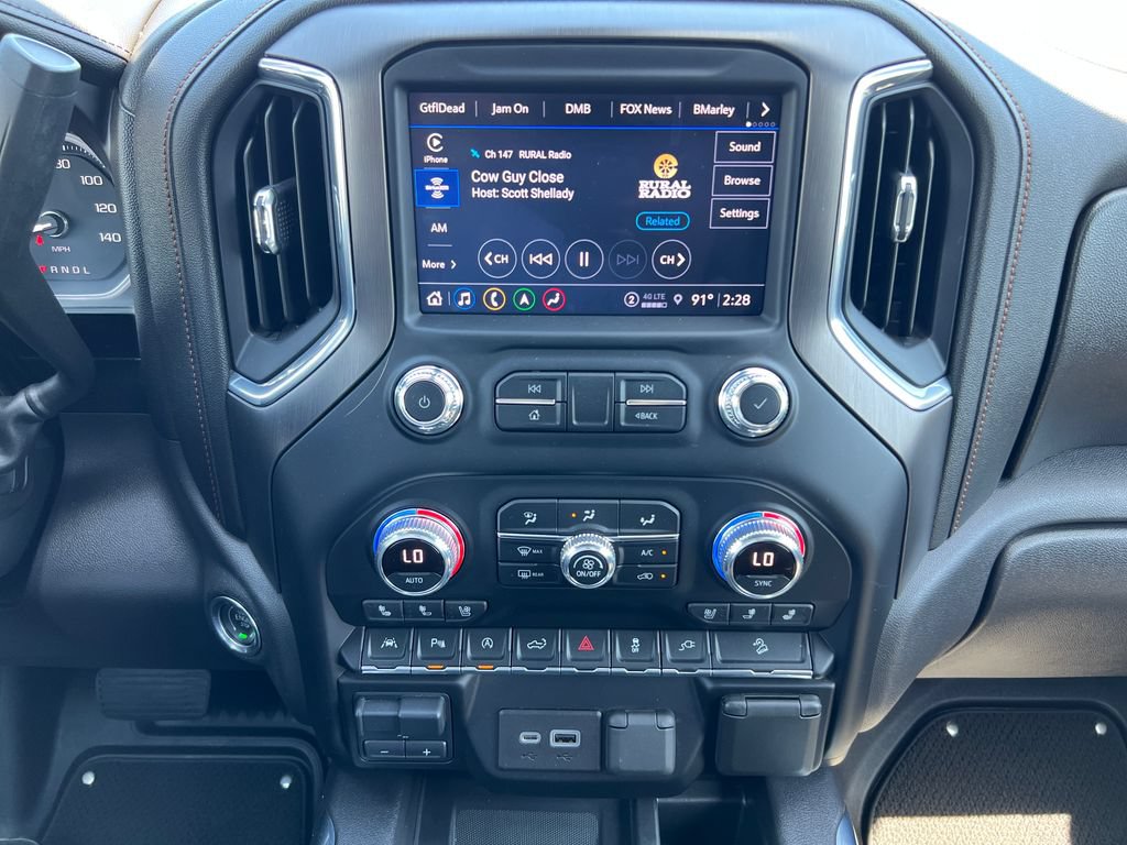 Used 2021 GMC Sierra 1500 AT4 w/ AT4 Premium Package AWD/4WD image 16