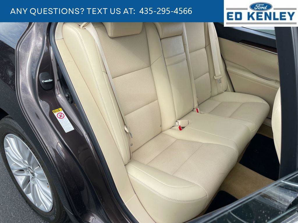 Used 2014 Lexus ES 350 w/ Premium Package FWD image 31
