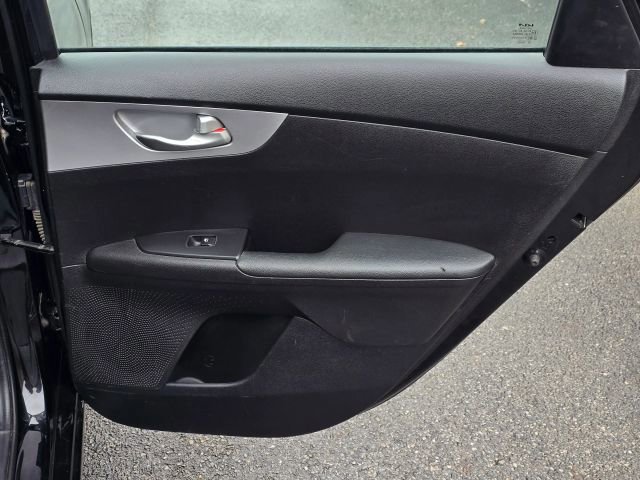 Used 2023 Kia Forte LXS w/ LXS Technology Package image 14