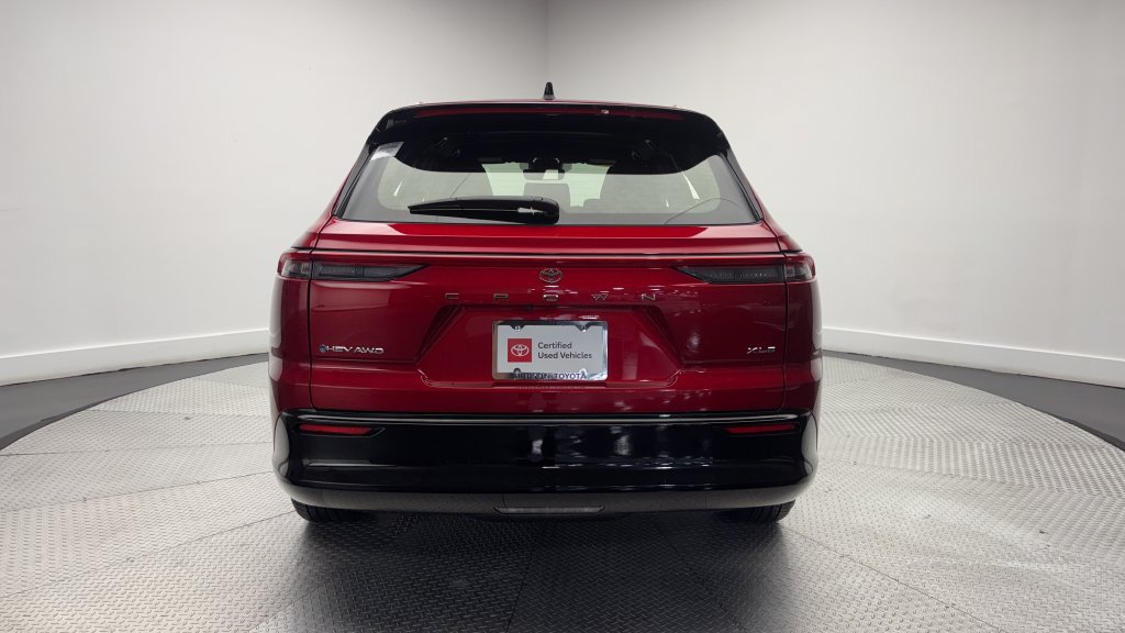 Certified 2025 Toyota Crown Signia AWD/4WD image 36