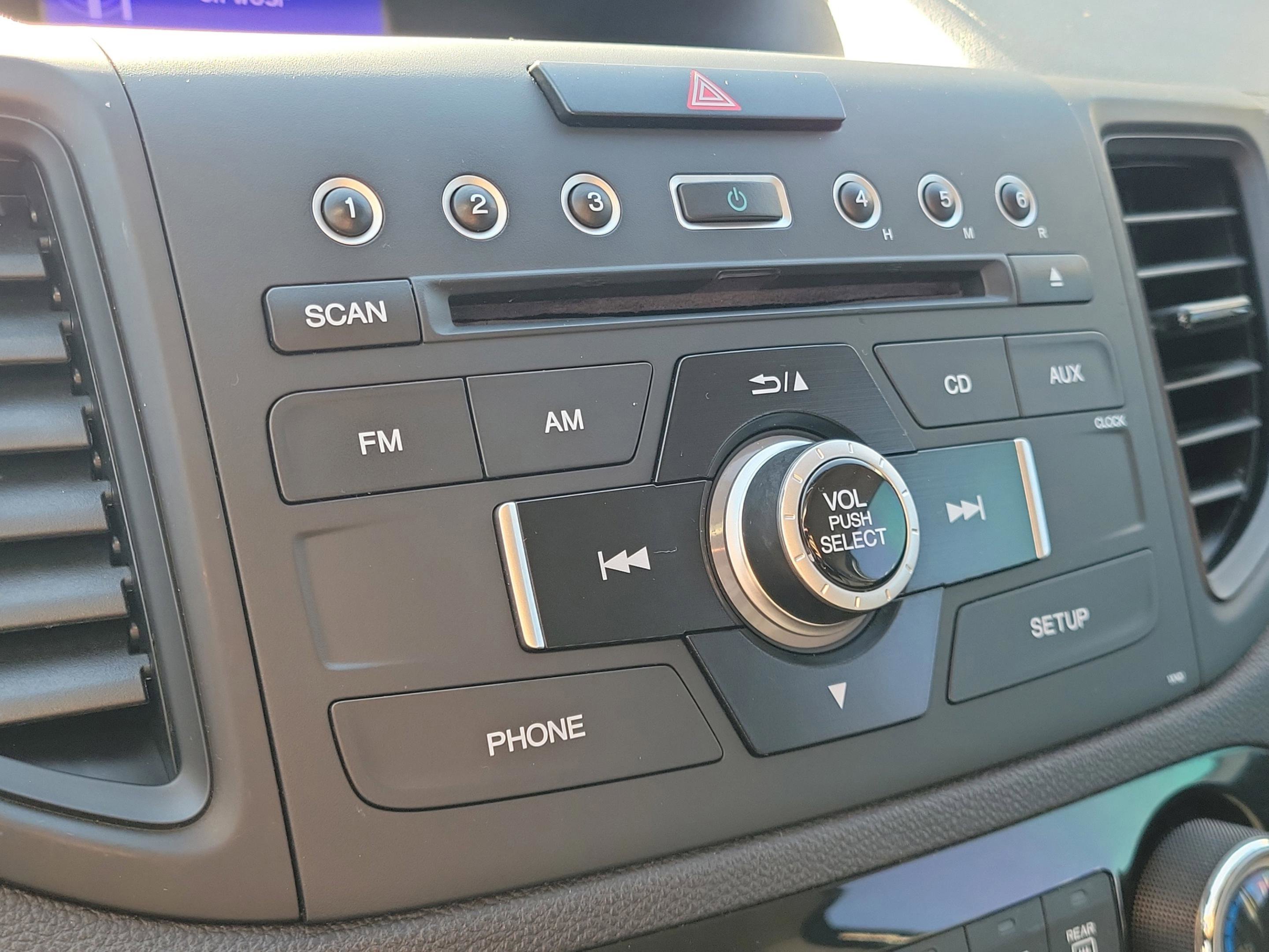 Used 2015 Honda CR-V LX image 25