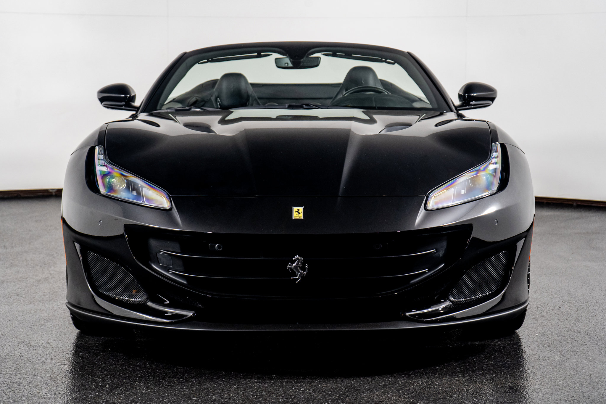 Used 2019 Ferrari Portofino image 23