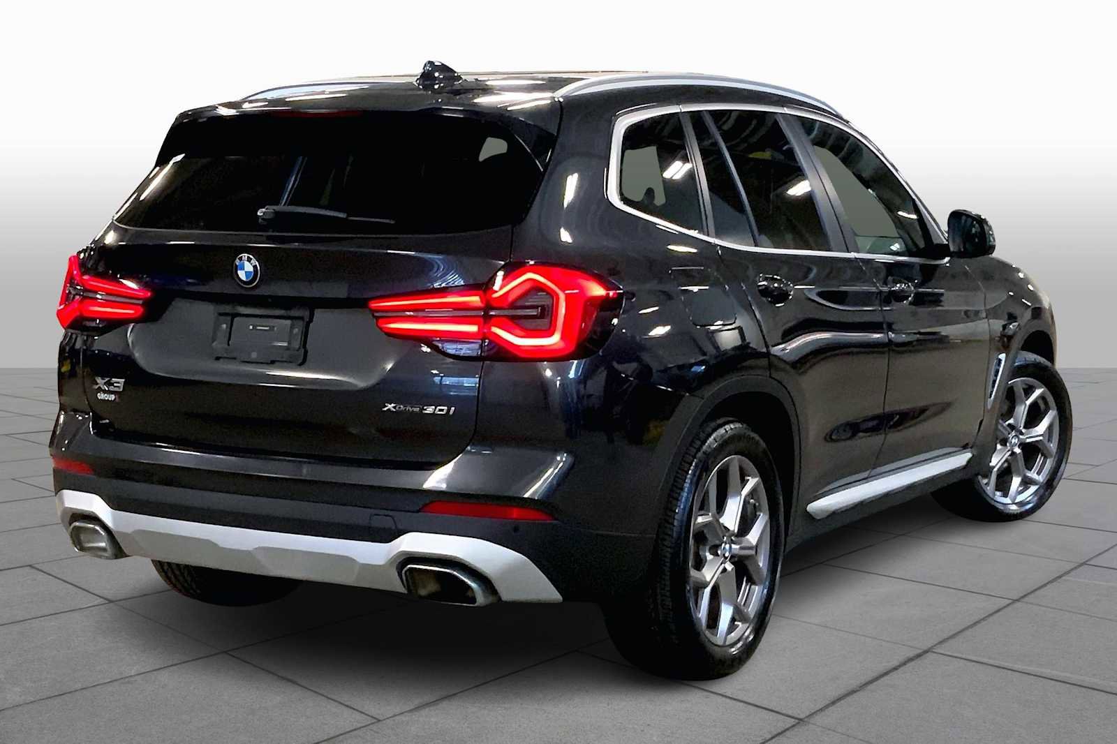 Used 2024 BMW X3 xDrive30i image 12