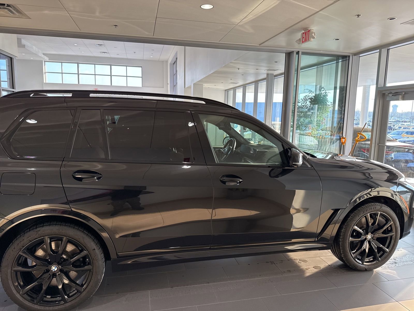 Certified 2025 BMW X7 M60i image 15