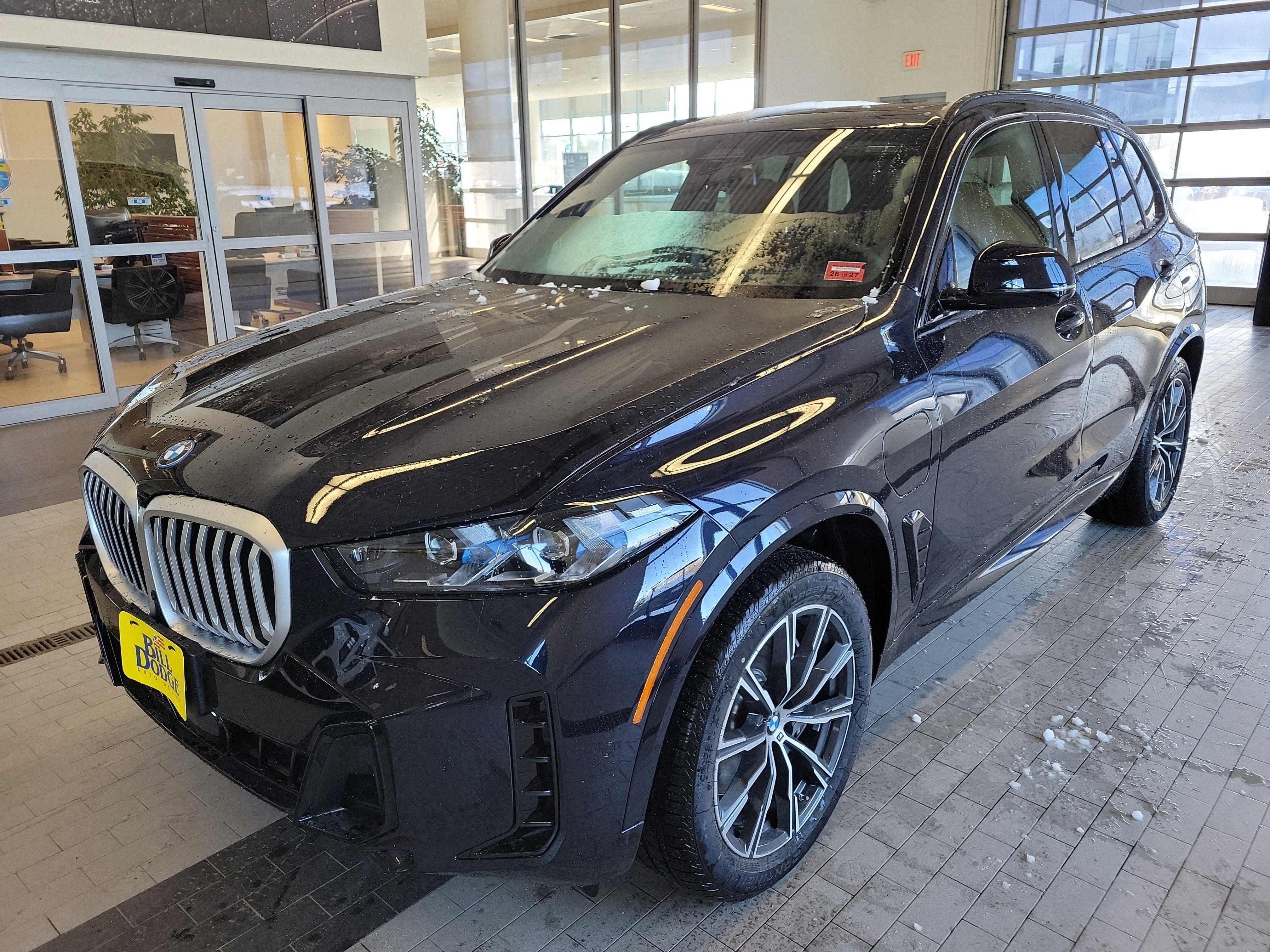 New 2026 BMW X5 xDrive50e AWD/4WD image 1