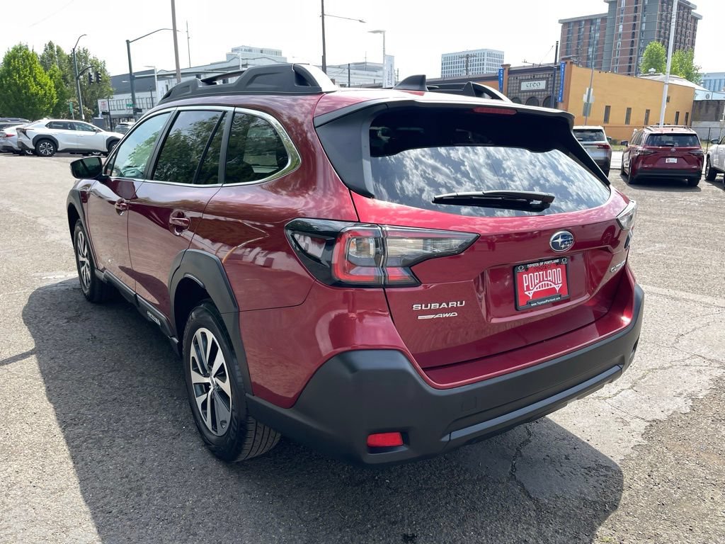 Used 2024 Subaru Outback Premium AWD/4WD image 5