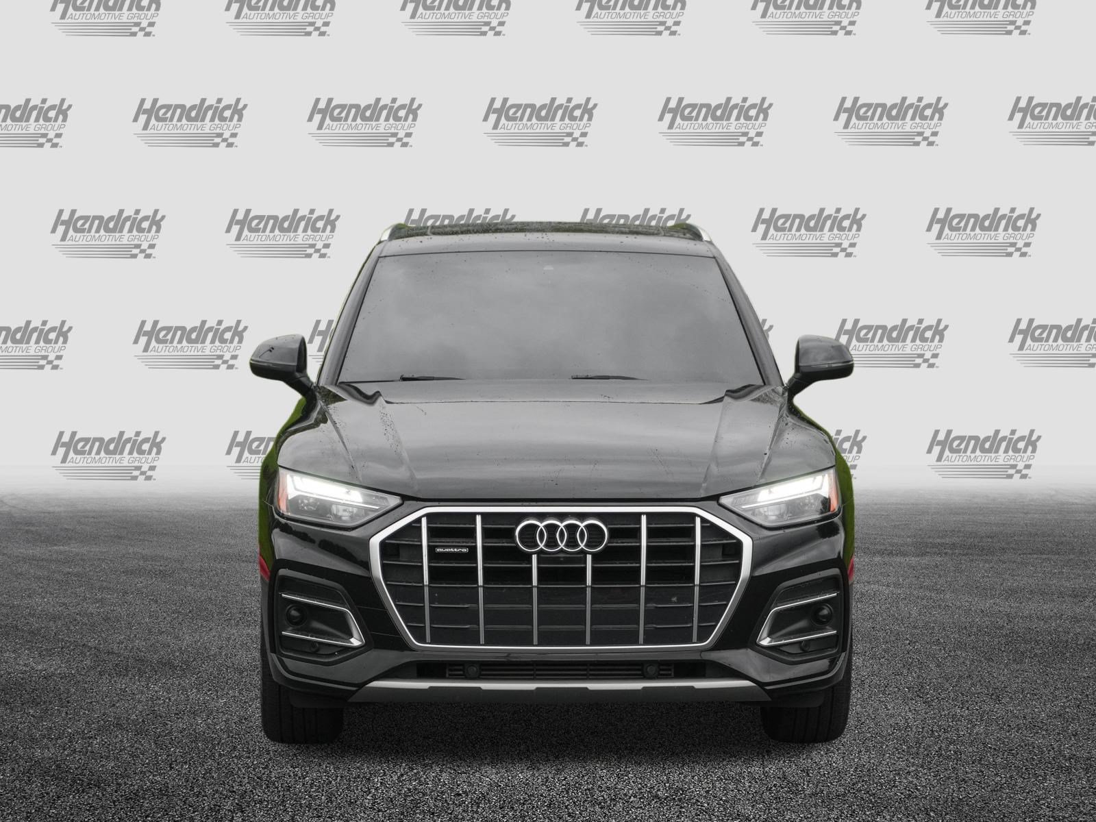 Used 2023 Audi Q5 2.0T Premium Plus w/ Premium Plus Package AWD/4WD image 3