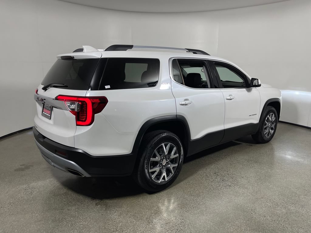 Used 2023 GMC Acadia SLT FWD image 3