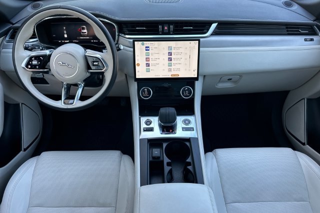 Certified 2025 Jaguar F-PACE R-Dynamic S AWD/4WD image 12