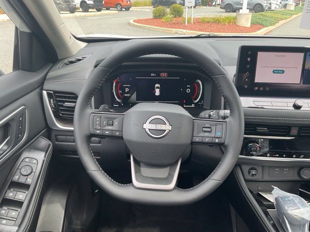 New 2026 Nissan Rogue Platinum AWD/4WD image 17