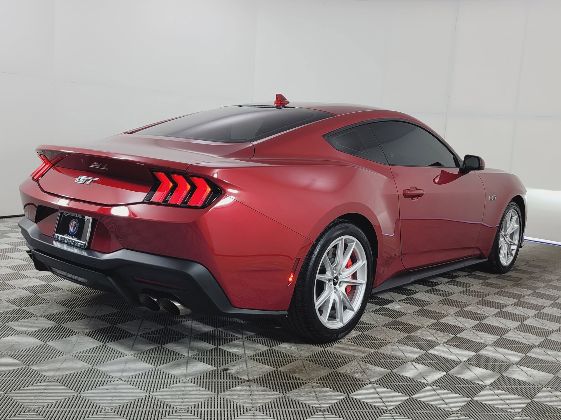 Used 2024 Ford Mustang GT Premium image 7