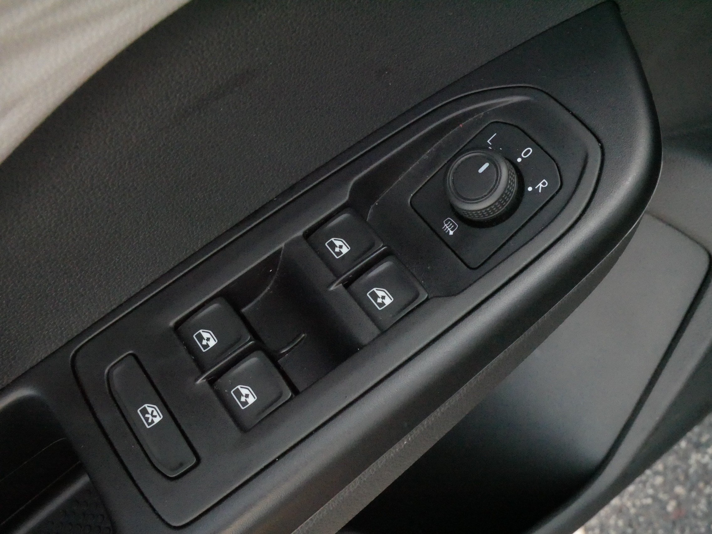 Certified 2024 Volkswagen Taos S AWD/4WD image 19