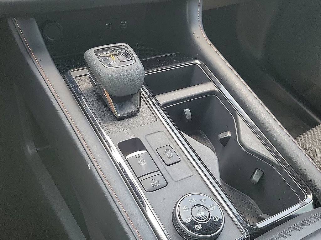 Used 2023 Nissan Pathfinder Rock Creek AWD/4WD image 16