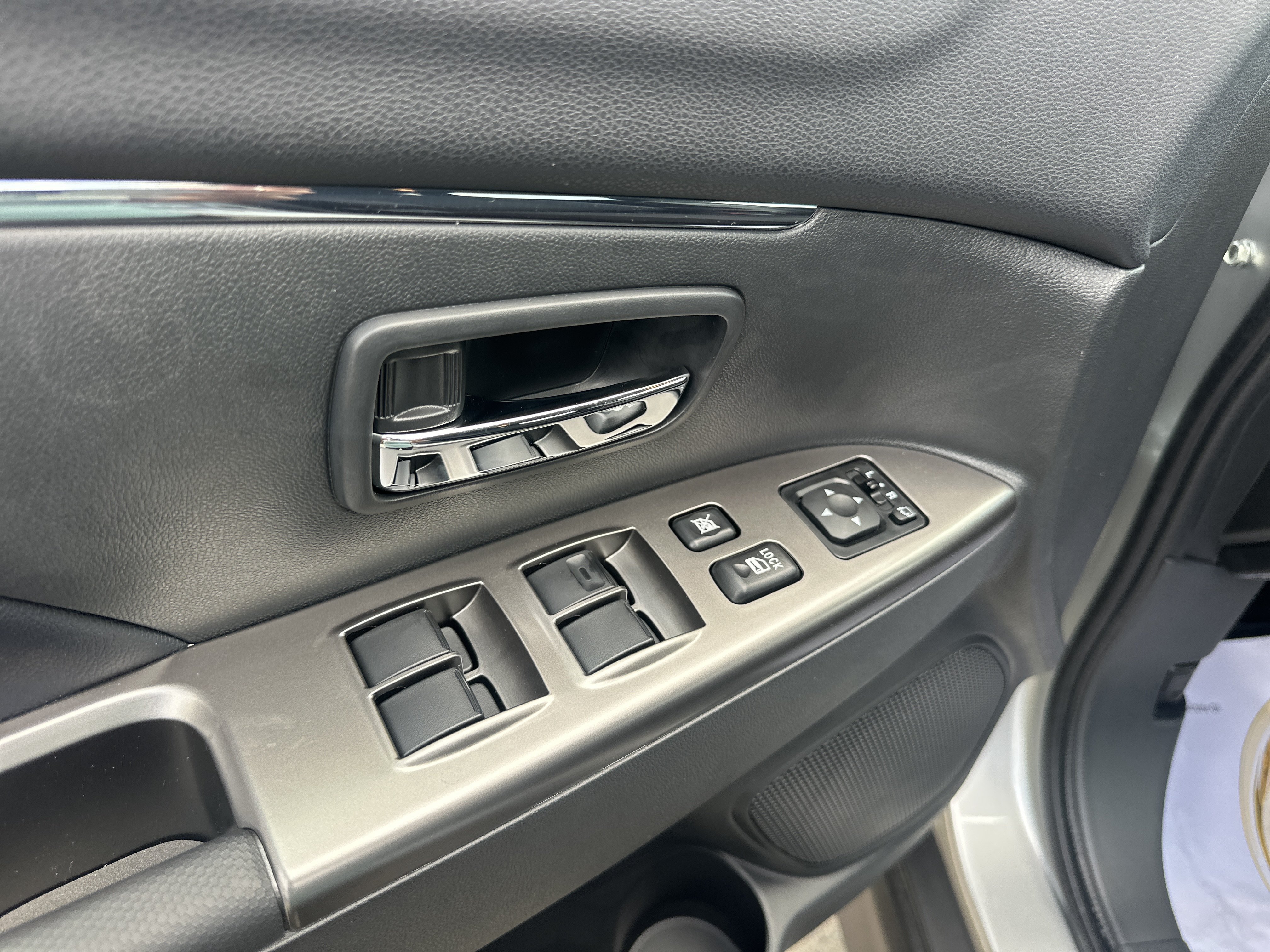 New 2026 Mitsubishi Outlander Sport SE AWD/4WD image 9