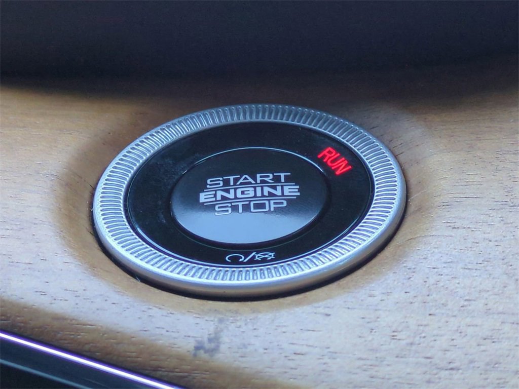 Used 2024 Jeep Grand Cherokee L Summit image 28