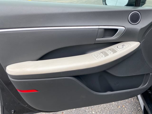Used 2025 Hyundai Sonata SEL FWD image 16