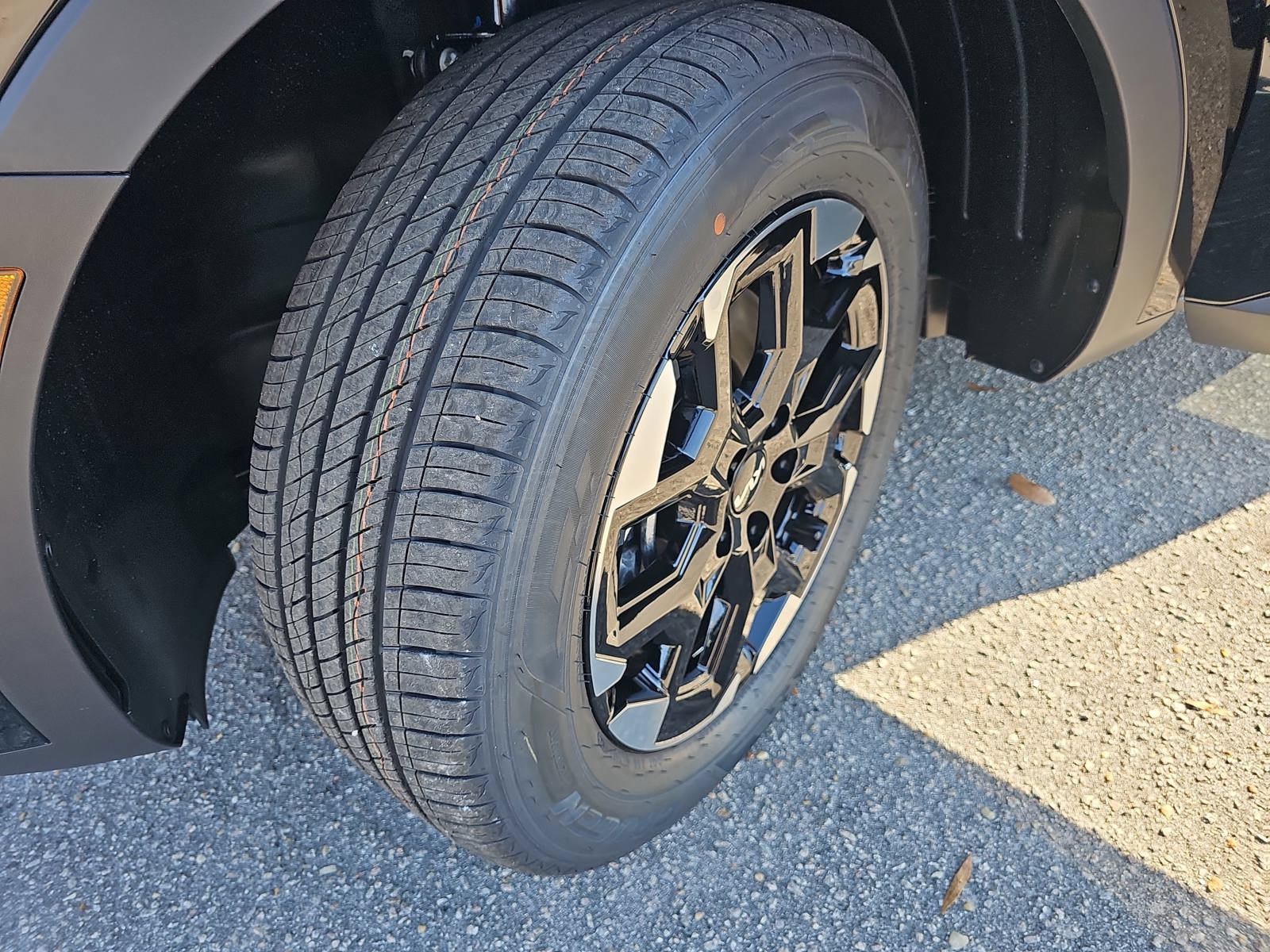 New 2026 Kia Sorento S AWD/4WD image 32