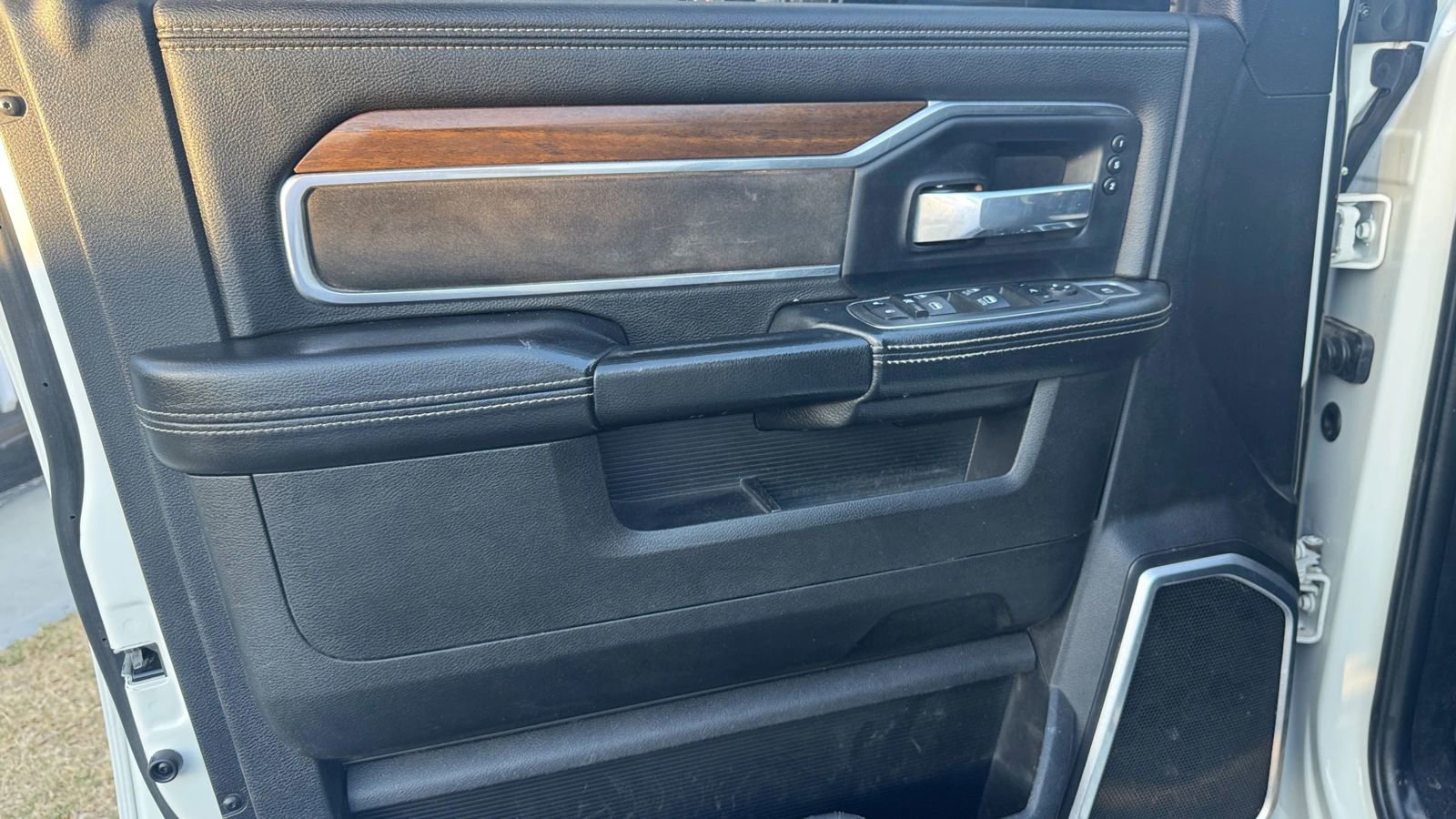 Used 2022 RAM 2500 Laramie image 35