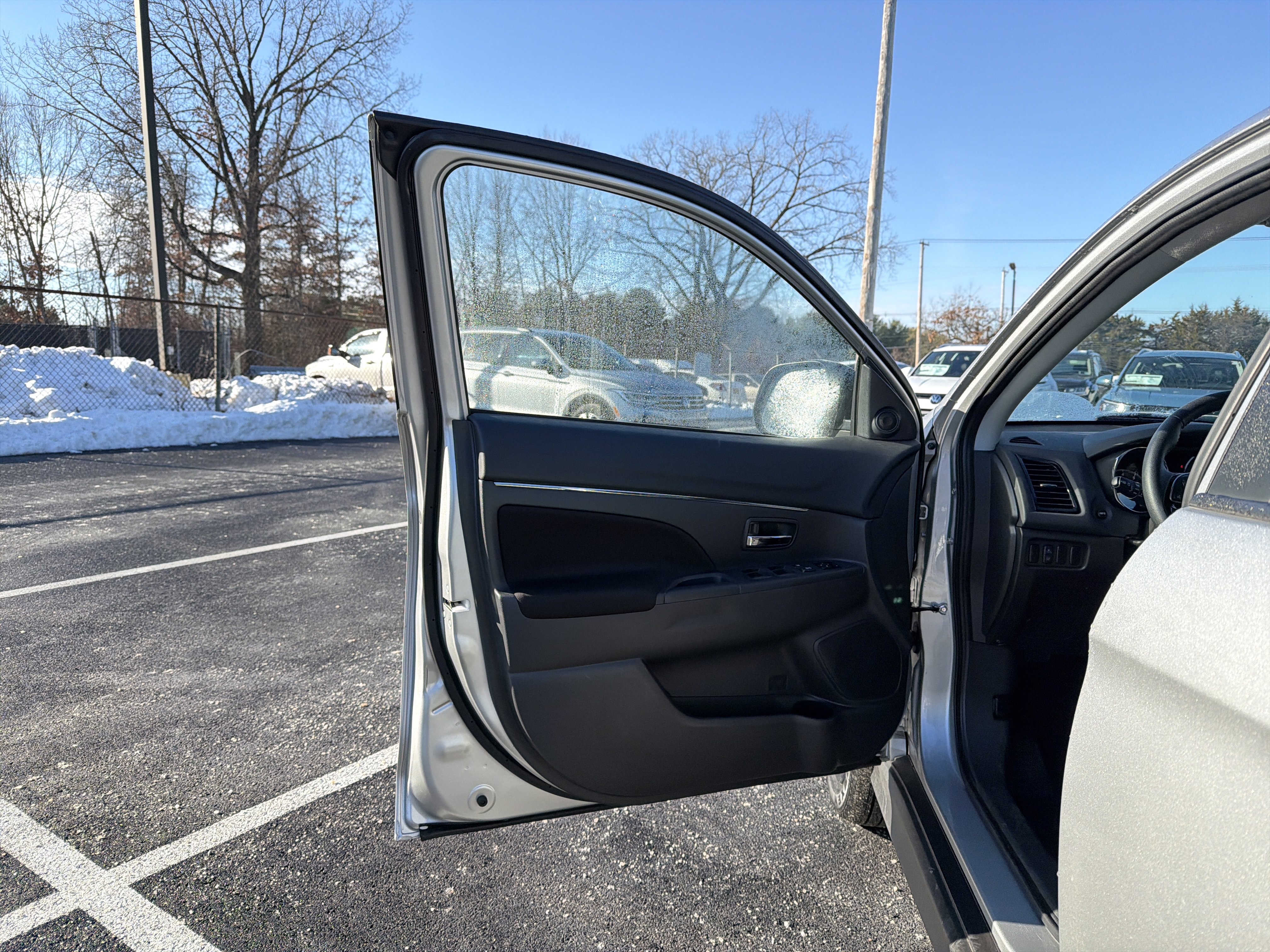 Used 2025 Mitsubishi Outlander Sport ES image 11