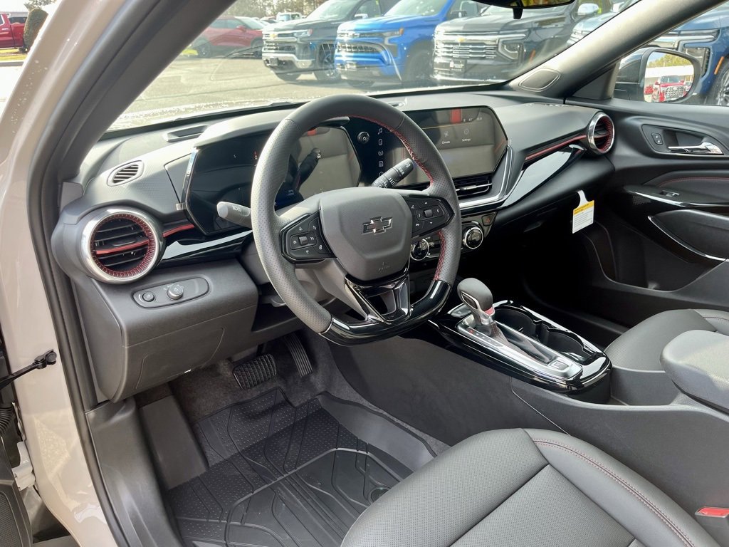 New 2026 Chevrolet Trax RS w/ Driver Confidence Package image 11