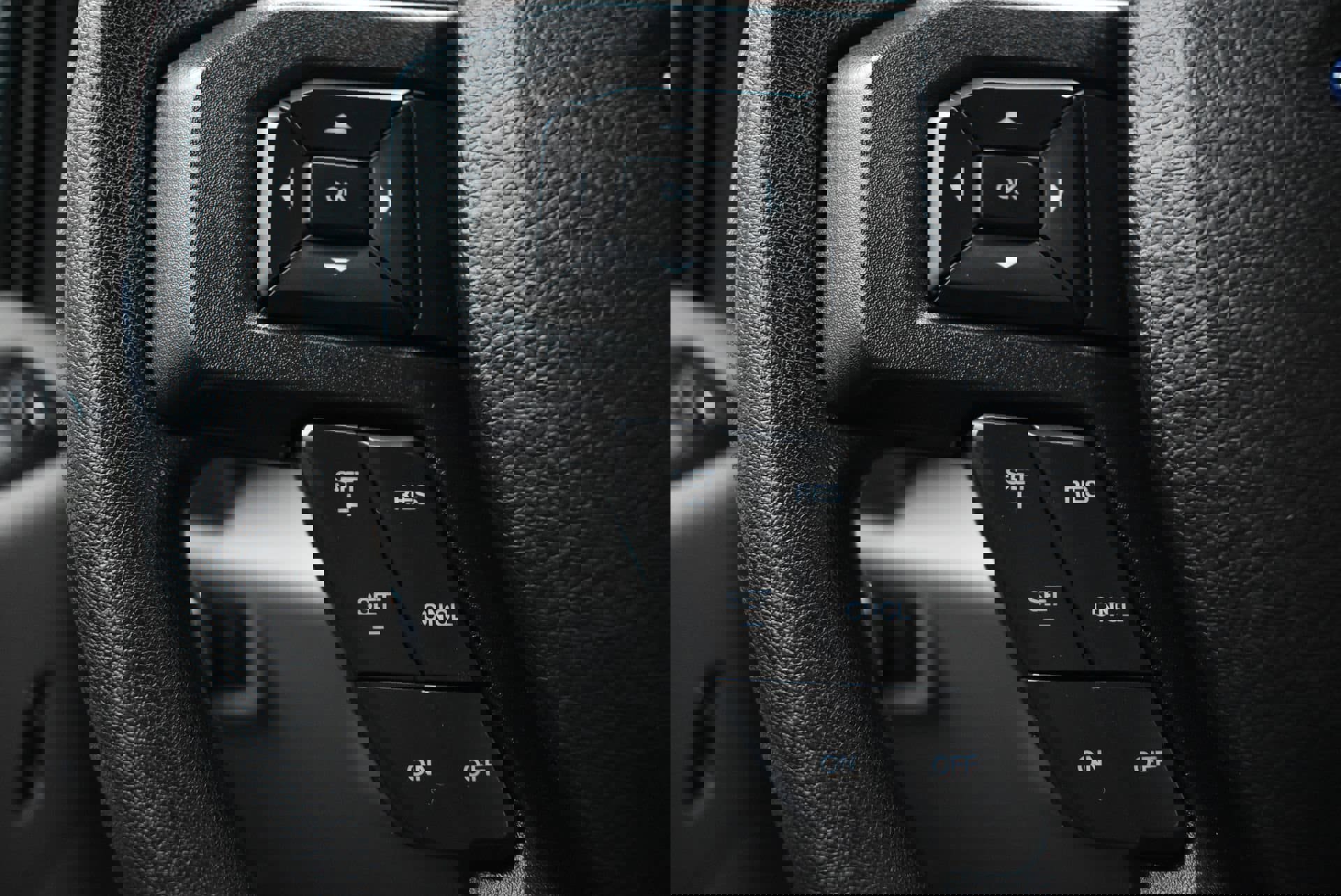 Used 2019 Ford F150 XLT w/ Trailer Tow Package image 17