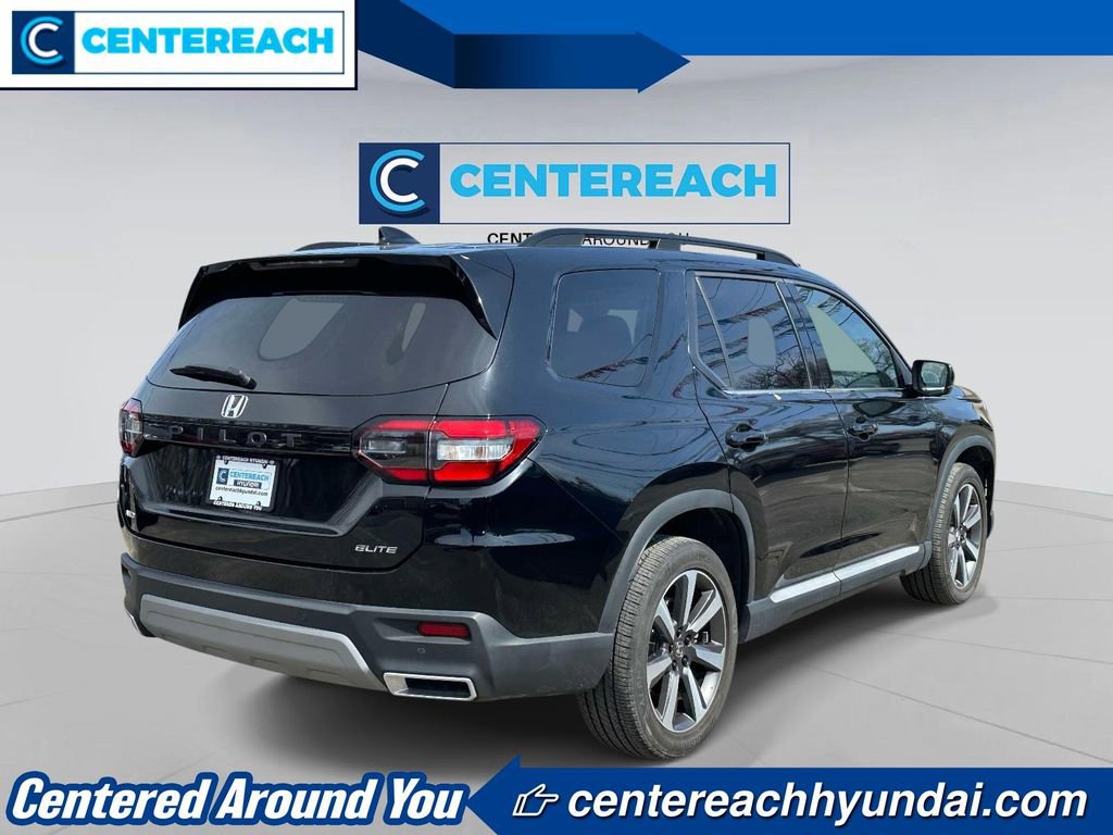 Used 2023 Honda Pilot Elite image 3
